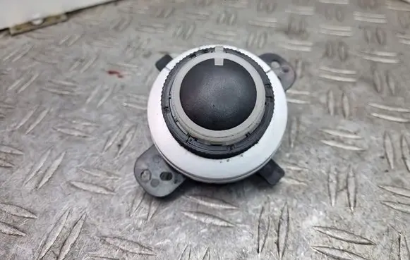 Mitsubishi Outlander Differential lock switch 6L28