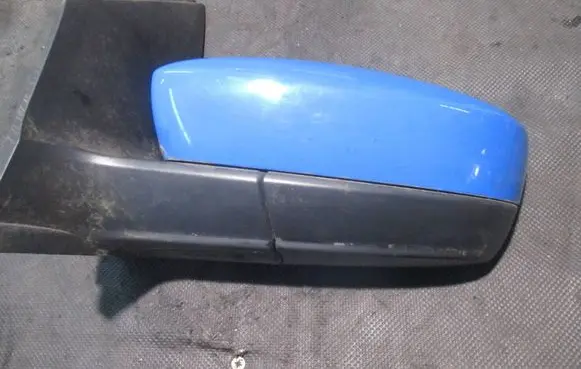 Volkswagen Up Front door electric wing mirror 