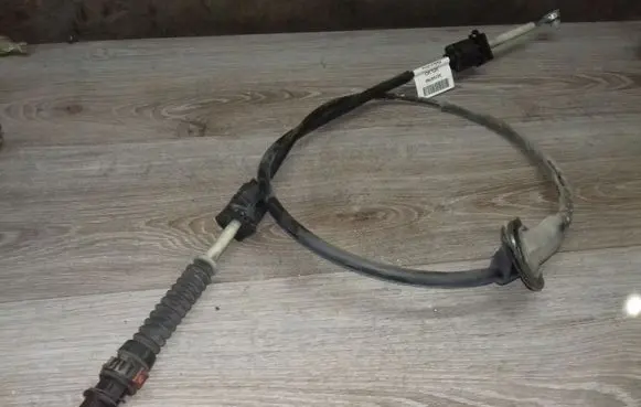 Volvo V70 Gear shift cable linkage 30759790