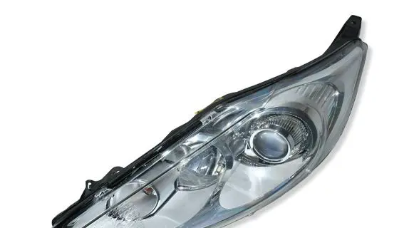Ford Fiesta Headlight/headlamp 8A6113W030CG