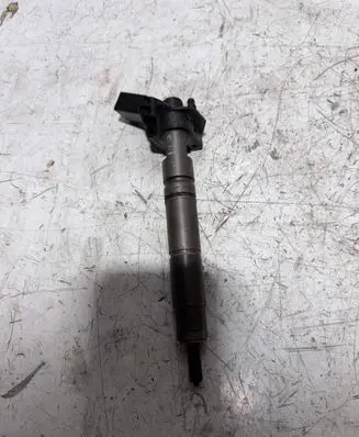 Mercedes-Benz GL X164 Fuel injector A6420700587