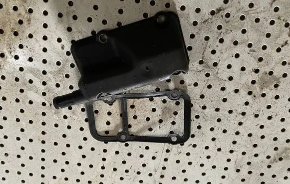 Microcar M.GO Oil filter cover 