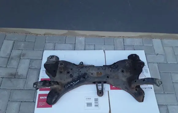 Nissan Note (E12) Front subframe