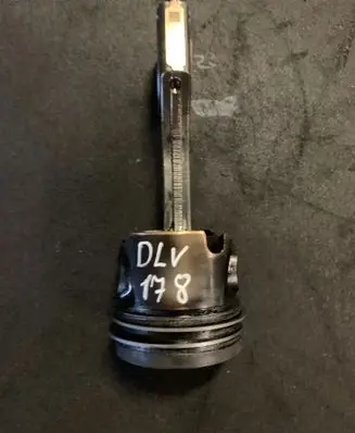 Mercedes-Benz C W204 Piston 65100