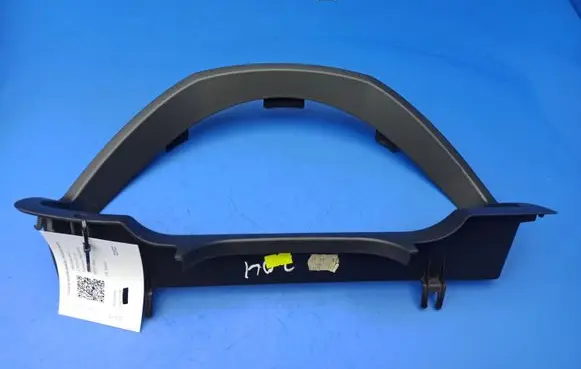Mercedes-Benz C W204 Dashboard trim A2046800007 6386000