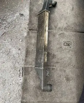 Mercedes-Benz E W210 Intercooler radiator 2105090400 BEHR21409