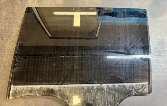 Jeep Grand Cherokee WL Rear door window glass