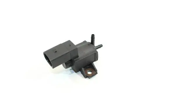 Volkswagen Phaeton Turbo solenoid valve 037906283C