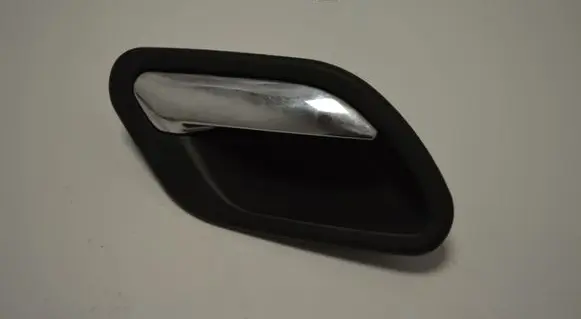 BMW 5 E39 Front door interior handle 7032926