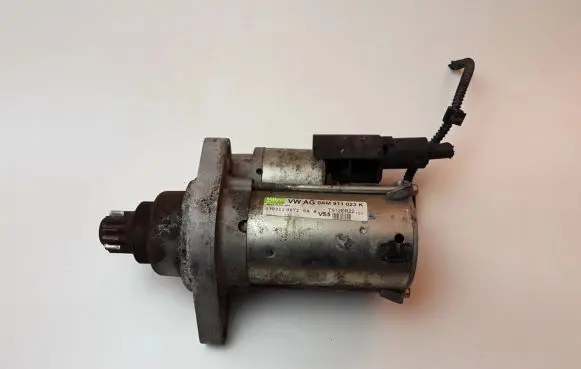 Skoda Octavia Mk2 (1Z) Starter motor 0AM911023K