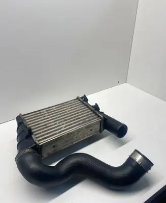 Volkswagen PASSAT B5 Intercooler radiator 058145805C
