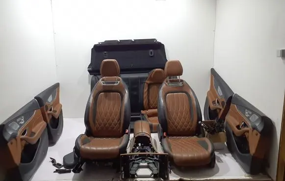 Mercedes-Benz AMG GT 4 x290 w290 Interior set 