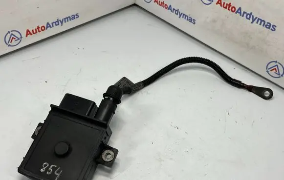 BMW X5 E53 Glow plug pre-heat relay 7801201 12217801201