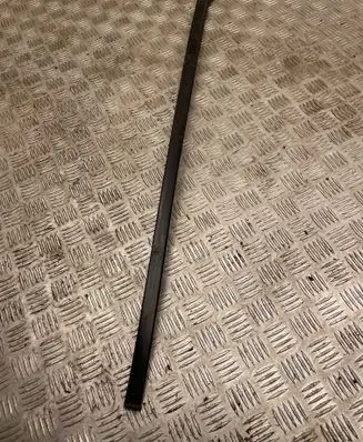 Toyota Avensis Verso Windshield trim 