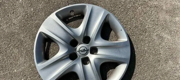 Opel Zafira C R17 wheel hub/cap/trim 13267806