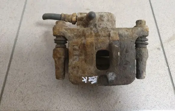 Mitsubishi Outlander Rear brake caliper