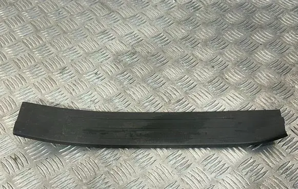 Toyota Land Cruiser (J120) Rear sill trim cover 6791760080