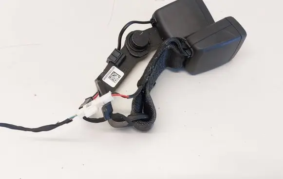 BMW 3 G20 G21 Middle seatbelt buckle (rear)