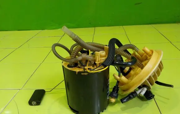 Renault Megane III In-tank fuel pump 
