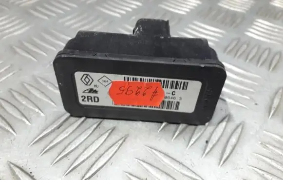 Renault Megane II ESP acceleration yaw rate sensor 479310001rc 479310001r-c