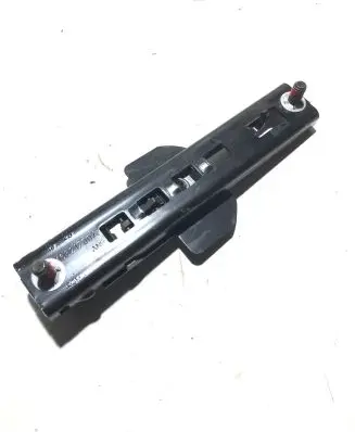Volvo V40 Seat belt adjustment rail 16521700A