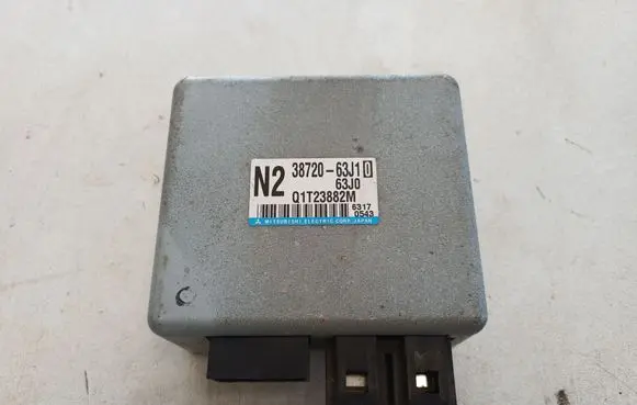 Suzuki Swift I Power steering control unit/module 3872063J1