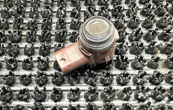 Tesla Model S Parking PDC sensor 110029700B