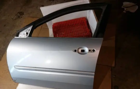 Renault Laguna III Front door