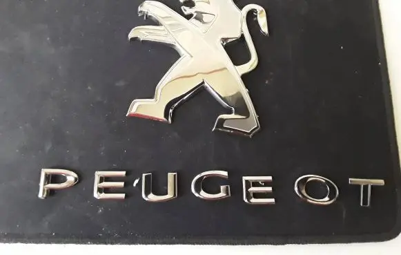 Peugeot Rifter Manufacturers badge/model letters 9827365277