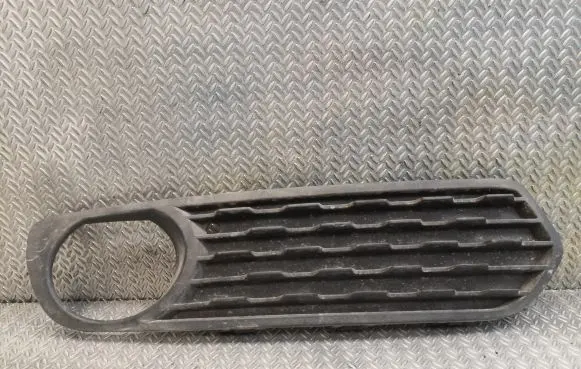 BMW 1 F20 F21 Front grill 7245870
