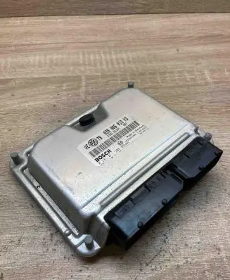 Volkswagen PASSAT B5.5 Engine control unit/module ECU 038906019KD 0281011205 AE78VW