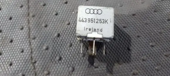 Audi A4 S4 B5 8D Other relay 443951253K 899512000