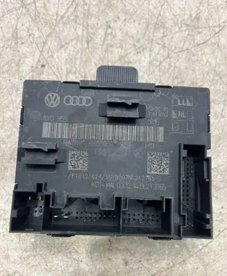 Skoda Superb B6 (3T) Door control unit/module 8X0959792F 8X0959792E