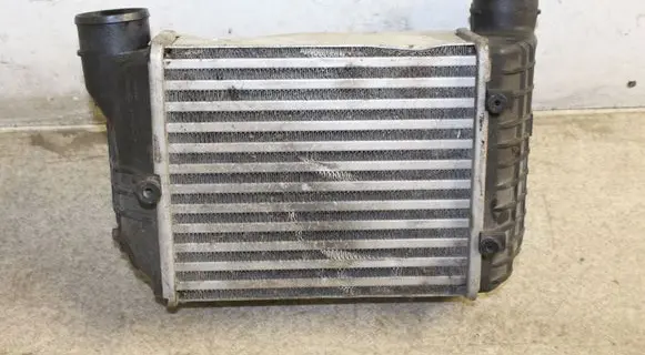 Audi A4 S4 B6 8E 8H Intercooler radiator 8E0145805D