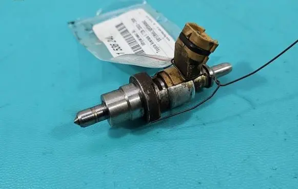 Toyota Avensis T250 Fuel injector 2371026011 IMPRK1536248