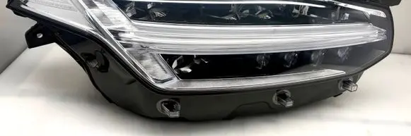 Volvo XC90 Headlight/headlamp 31655820