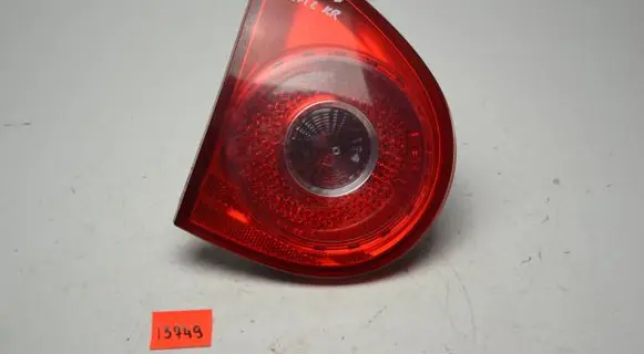 Volkswagen Golf V Tailgate rear/tail lights 1K6945093E 028500102A 00070816