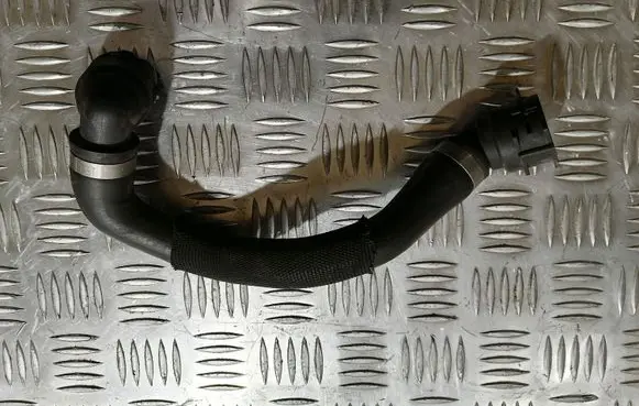 BMW X5 F15 Engine coolant pipe/hose 9282264 6421928226402