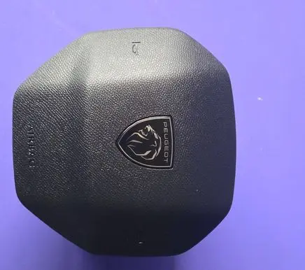 Steering wheel airbag