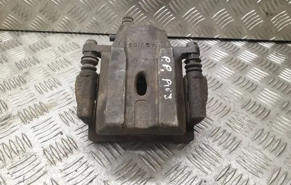 Toyota Prius (NHW20) Front brake caliper