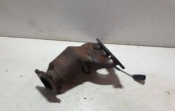 Volvo XC70 Exhaust manifold 3110098600 800422
