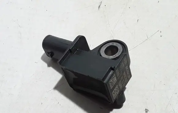 Chrysler Pacifica Sensor 68174975AA