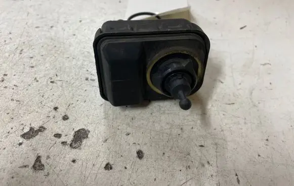 Opel Vectra B Headlight level adjustment motor 99GF20
