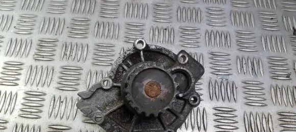 Volvo S80 Water pump