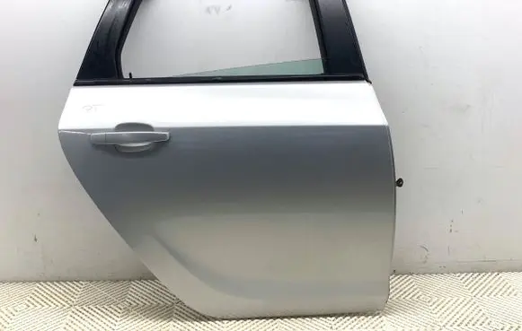 Opel Astra J Rear door Z176