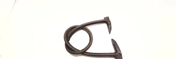 Land Rover Discovery 3 - LR3 Seal rubber (tailgate) S299B