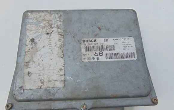 Peugeot 406 Engine control unit/module 9616546480 0261203795