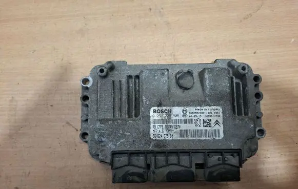 Citroen Berlingo Engine control unit/module 0261208905 9662467580
