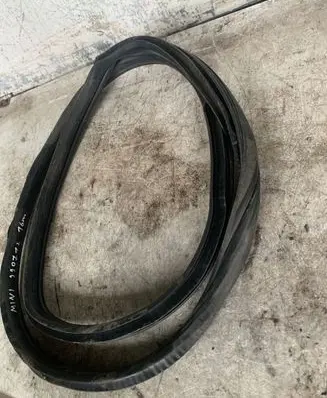 Mini One - Cooper F56 F55 Rubber seal rear door 