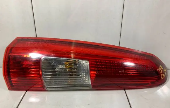 Volvo XC70 Rear/tail lights 9154493